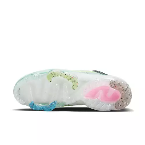 Women's Nike Air VaporMax 2021 FK Shoes - Image 7
