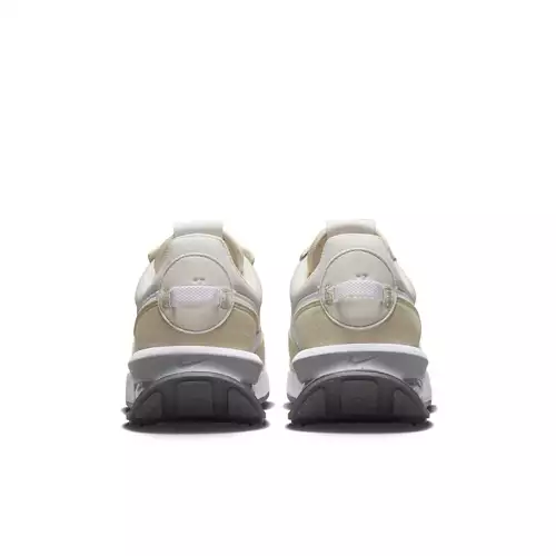 Women's Nike Air Max Pre-Day Shoes - Image 3